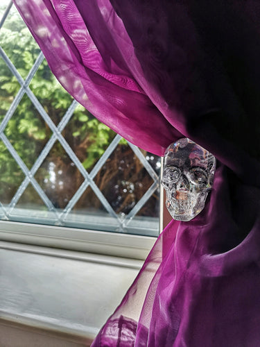 Solid resin skull curtain tie backs